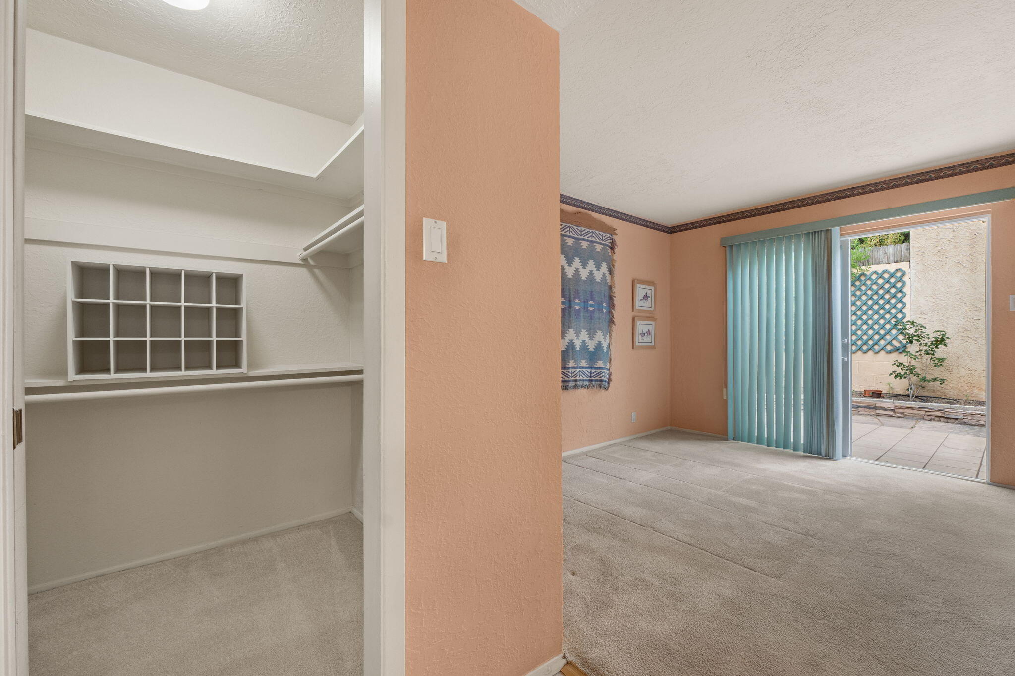 24 Casa Hermosa Drive NE