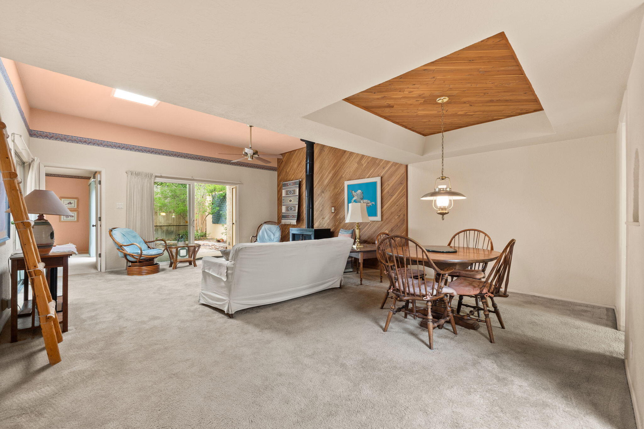 24 Casa Hermosa Drive NE