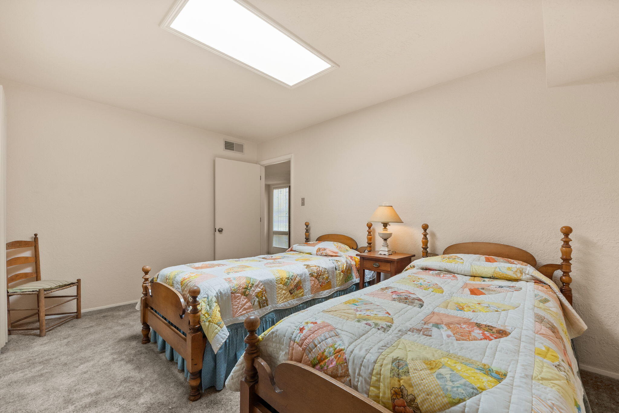 24 Casa Hermosa Drive NE