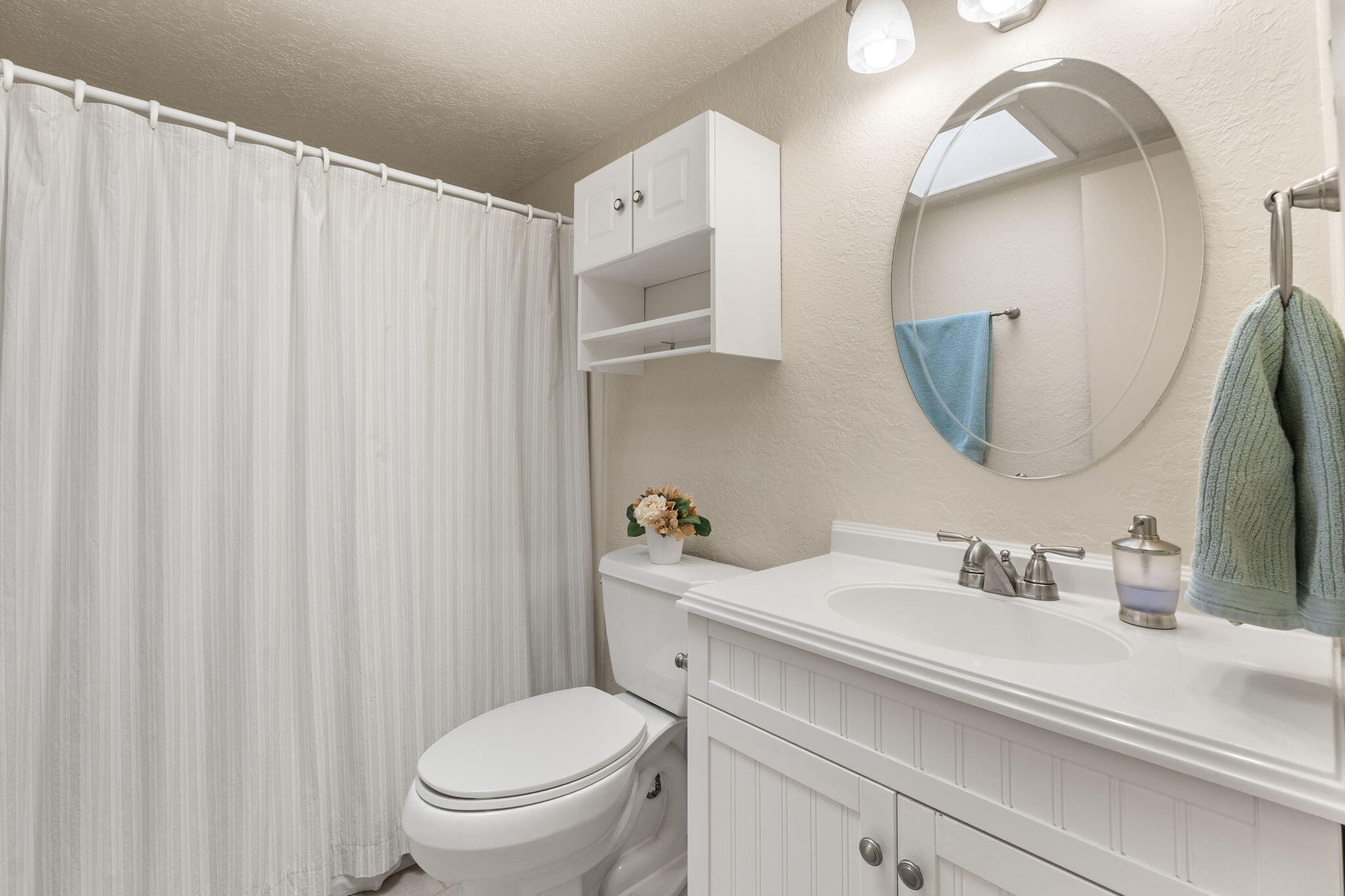 24 Casa Hermosa Drive NE