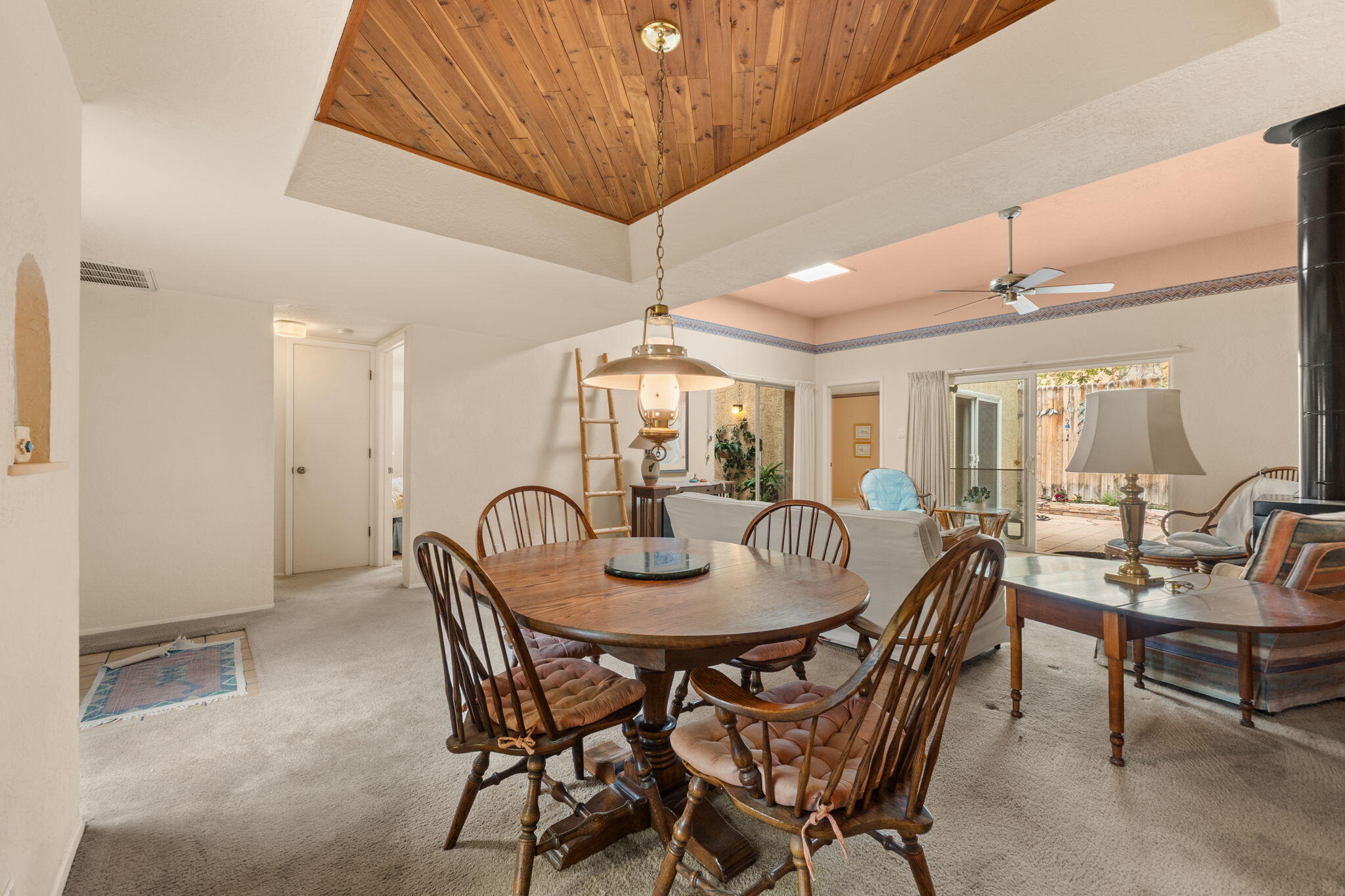 24 Casa Hermosa Drive NE