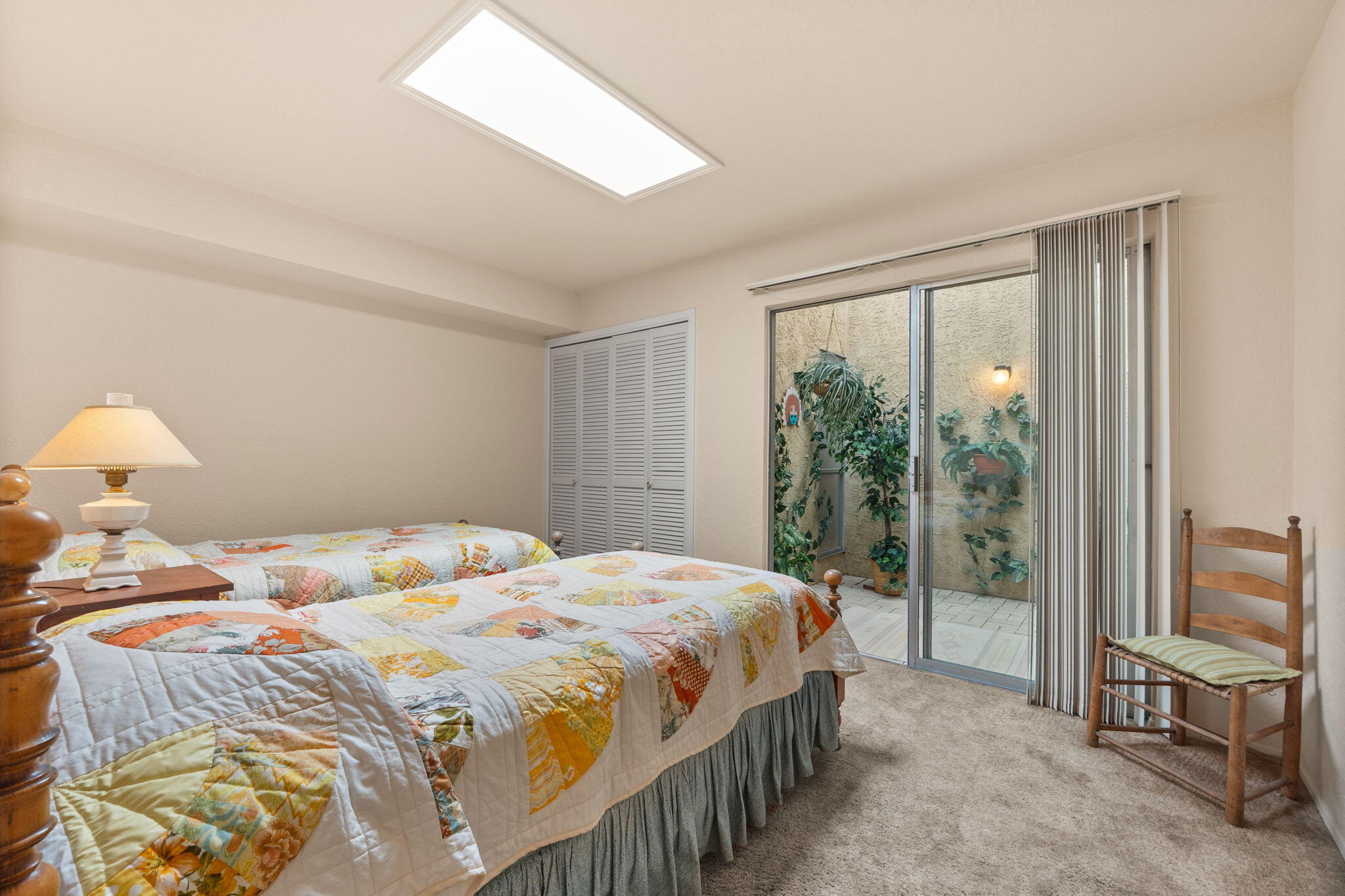 24 Casa Hermosa Drive NE