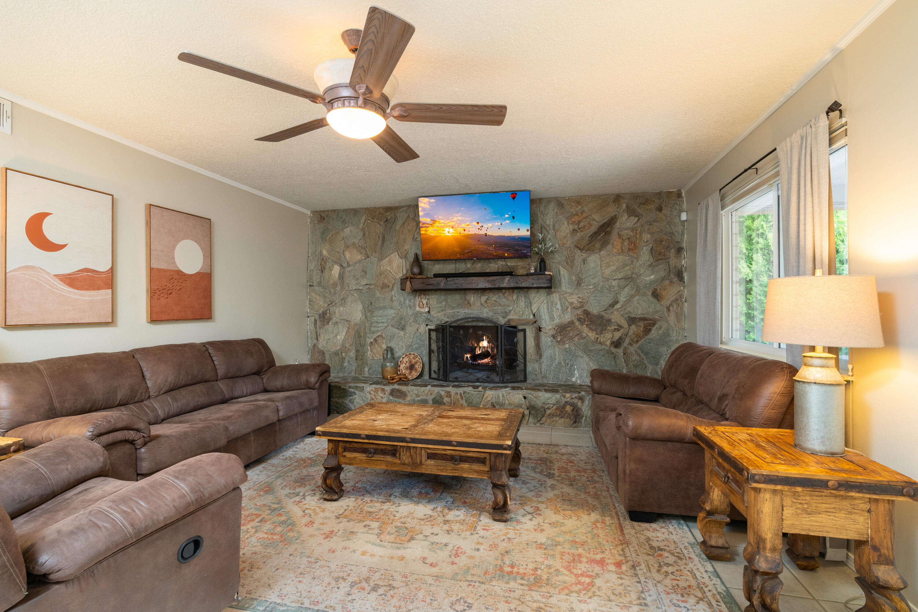 8138 AVENIDA LA PRESTINA NE