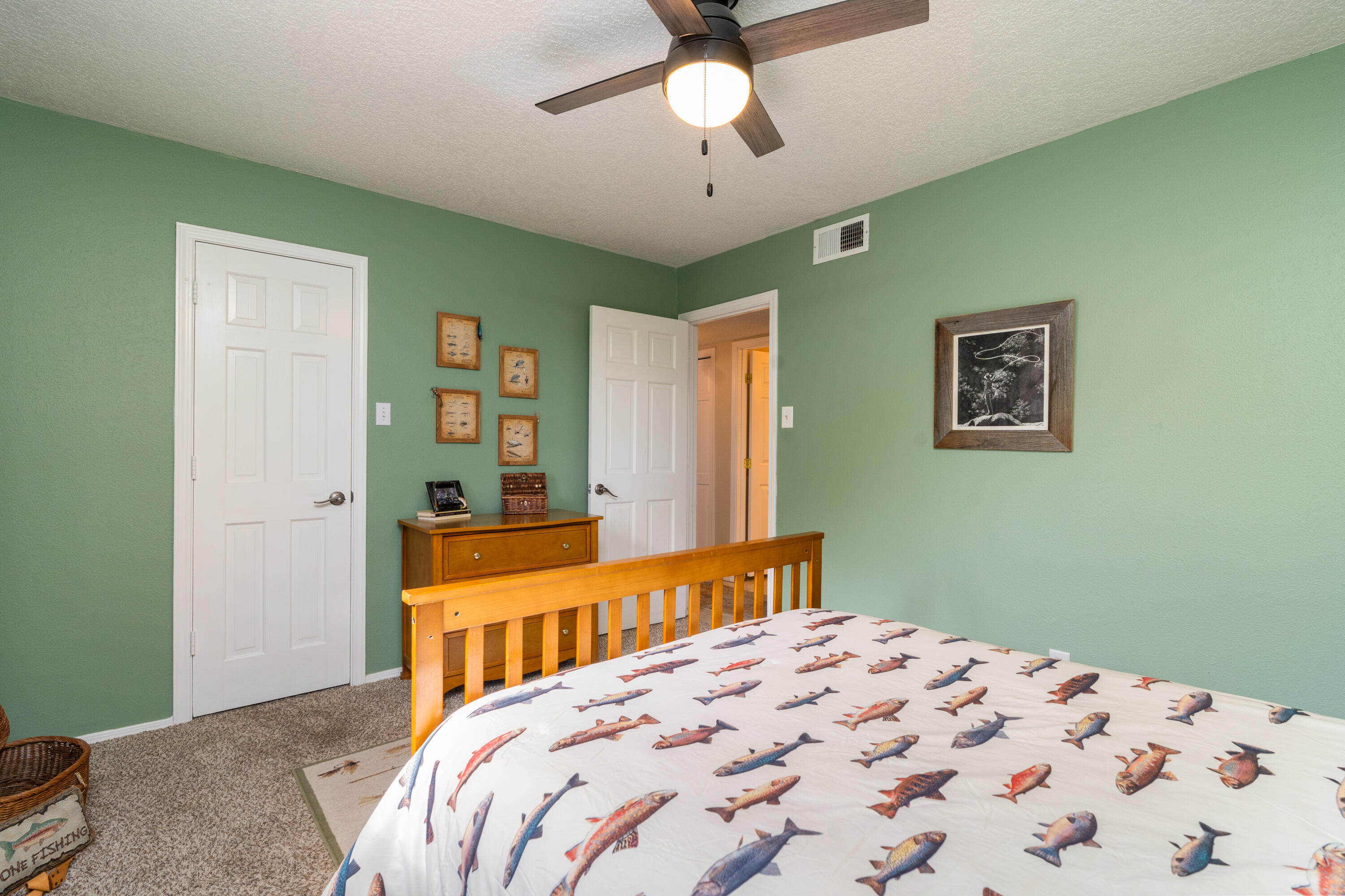 8138 AVENIDA LA PRESTINA NE