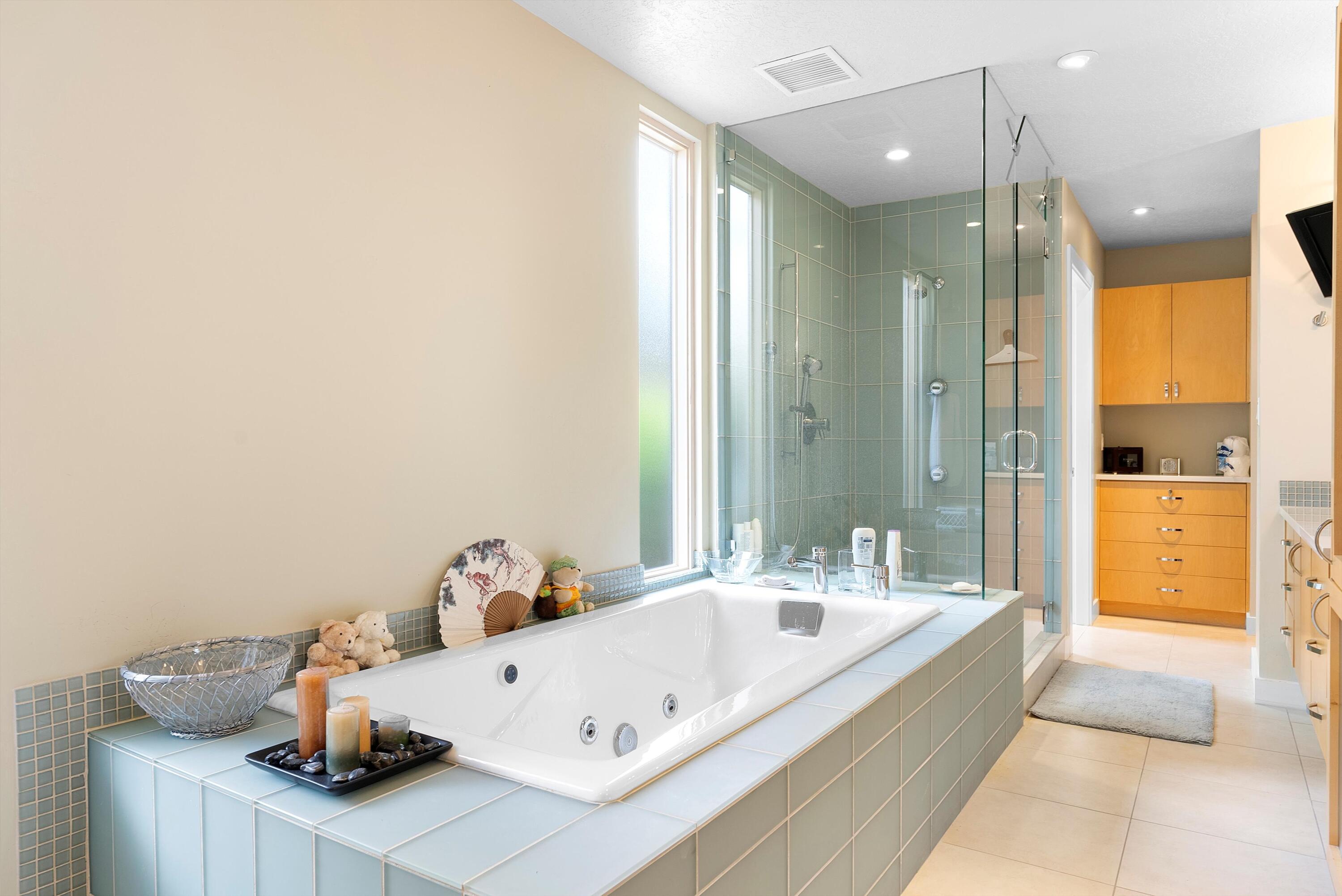 6112 Innsbrook Court NE