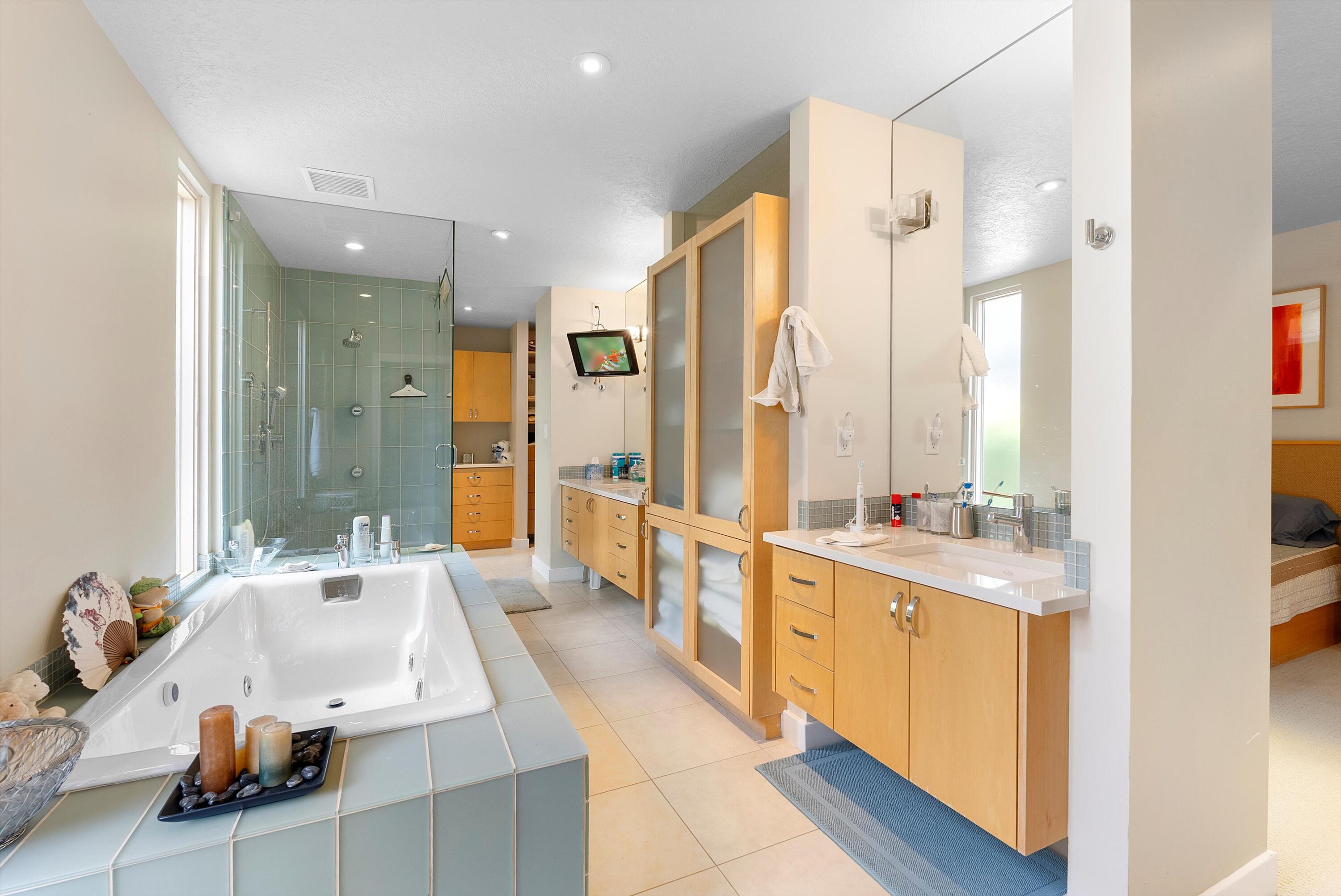 6112 Innsbrook Court NE