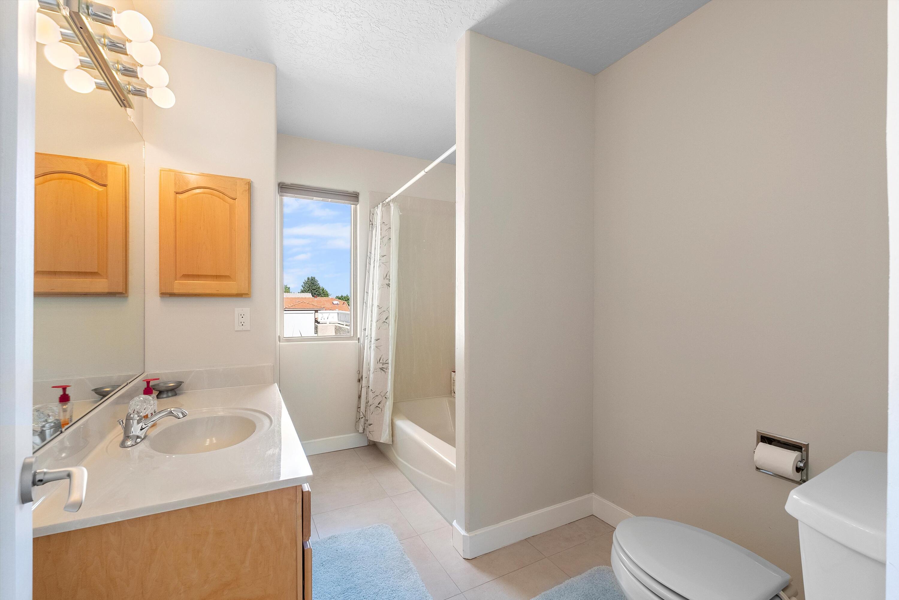 6112 Innsbrook Court NE