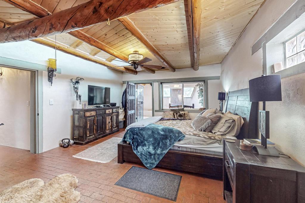 1440 Calle Cielo Vista Road