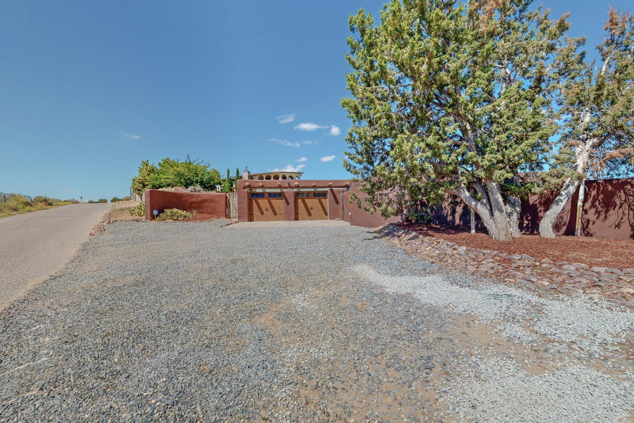 1440 Calle Cielo Vista Road