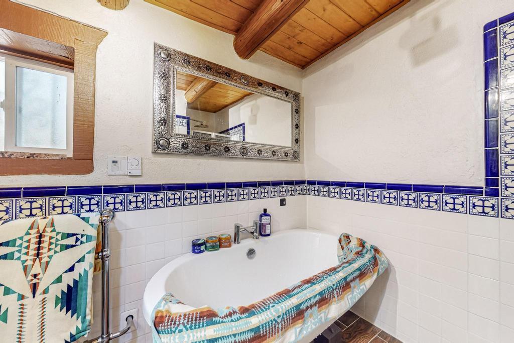 1440 Calle Cielo Vista Road