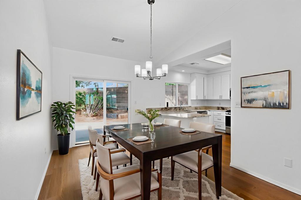 6912 RANCHO VISTA Place NE