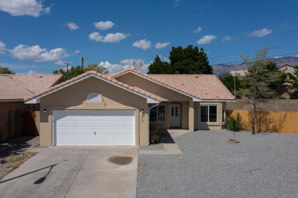 6912 RANCHO VISTA Place NE