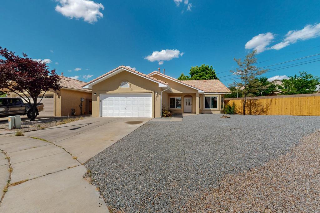 6912 RANCHO VISTA Place NE