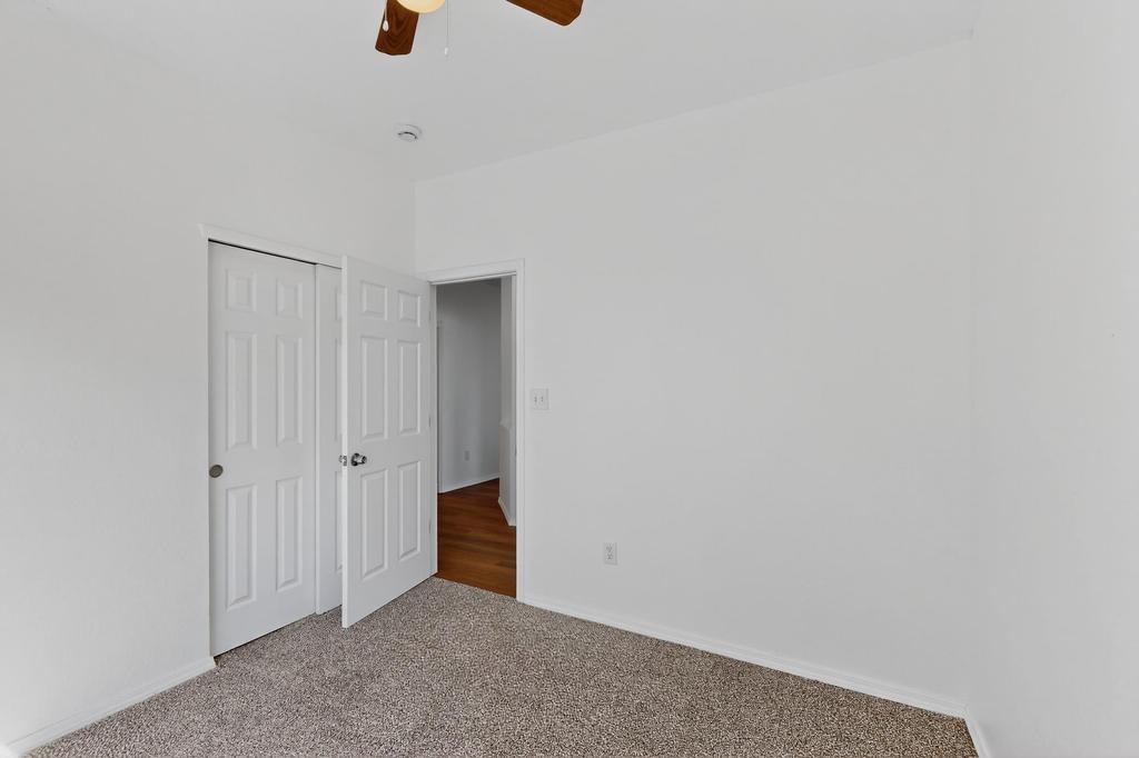 6912 RANCHO VISTA Place NE