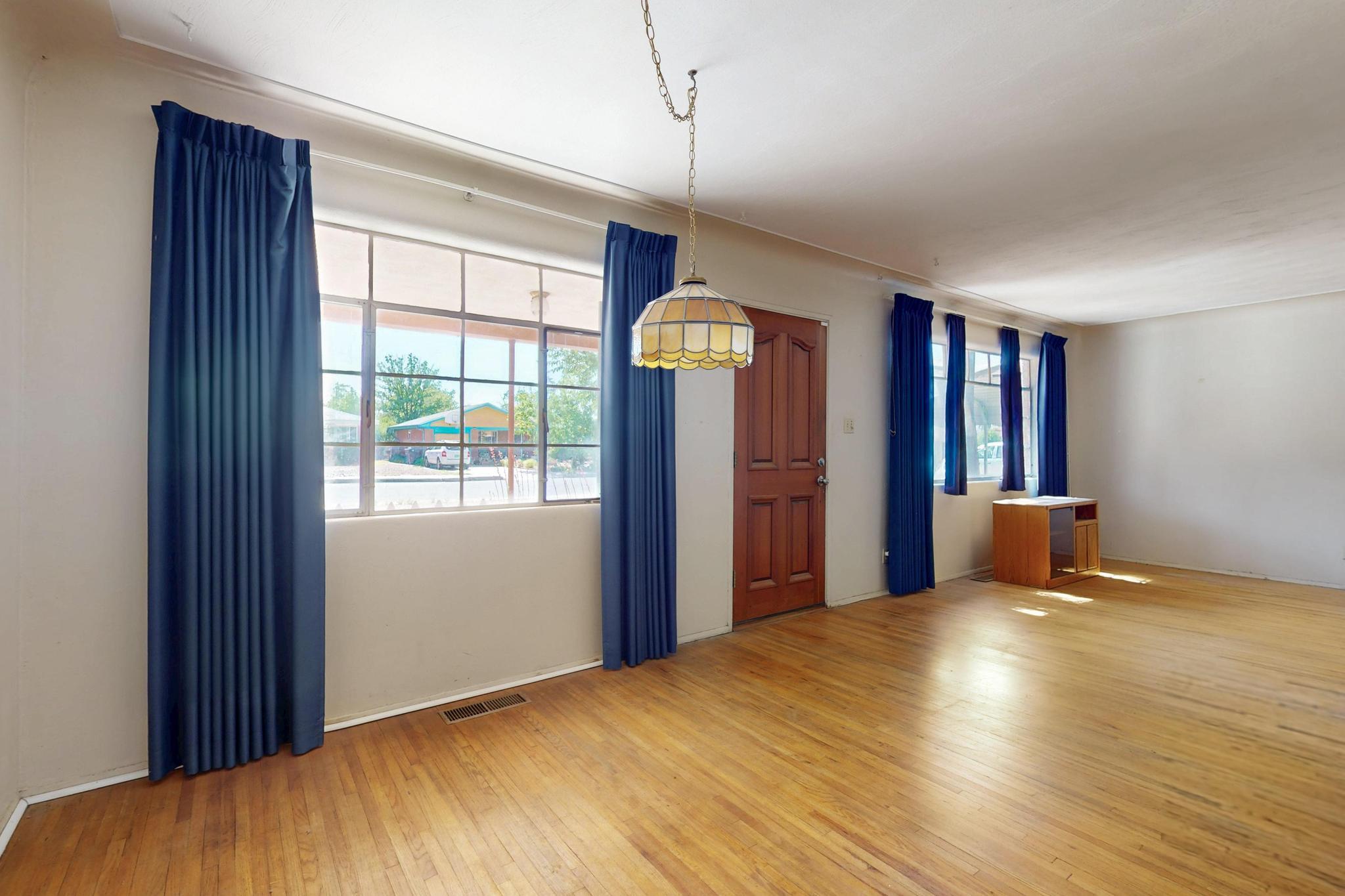 1109 DAKOTA Street SE