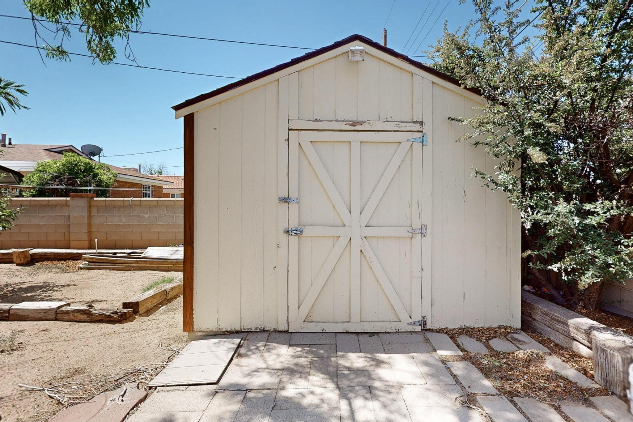 1109 DAKOTA Street SE