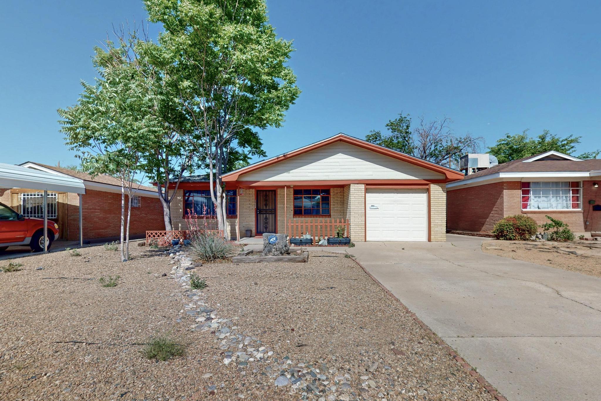 1109 DAKOTA Street SE