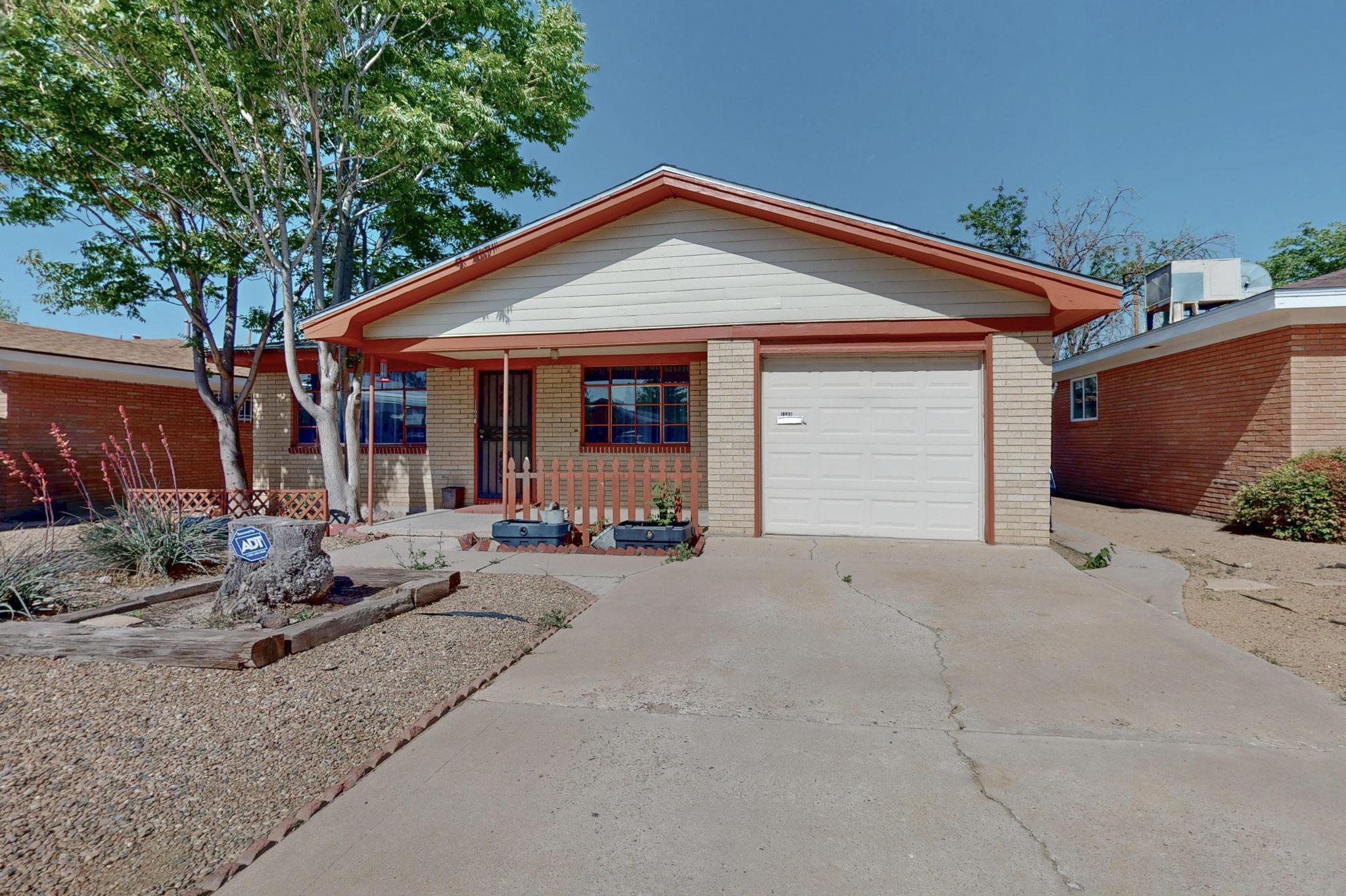 1109 DAKOTA Street SE