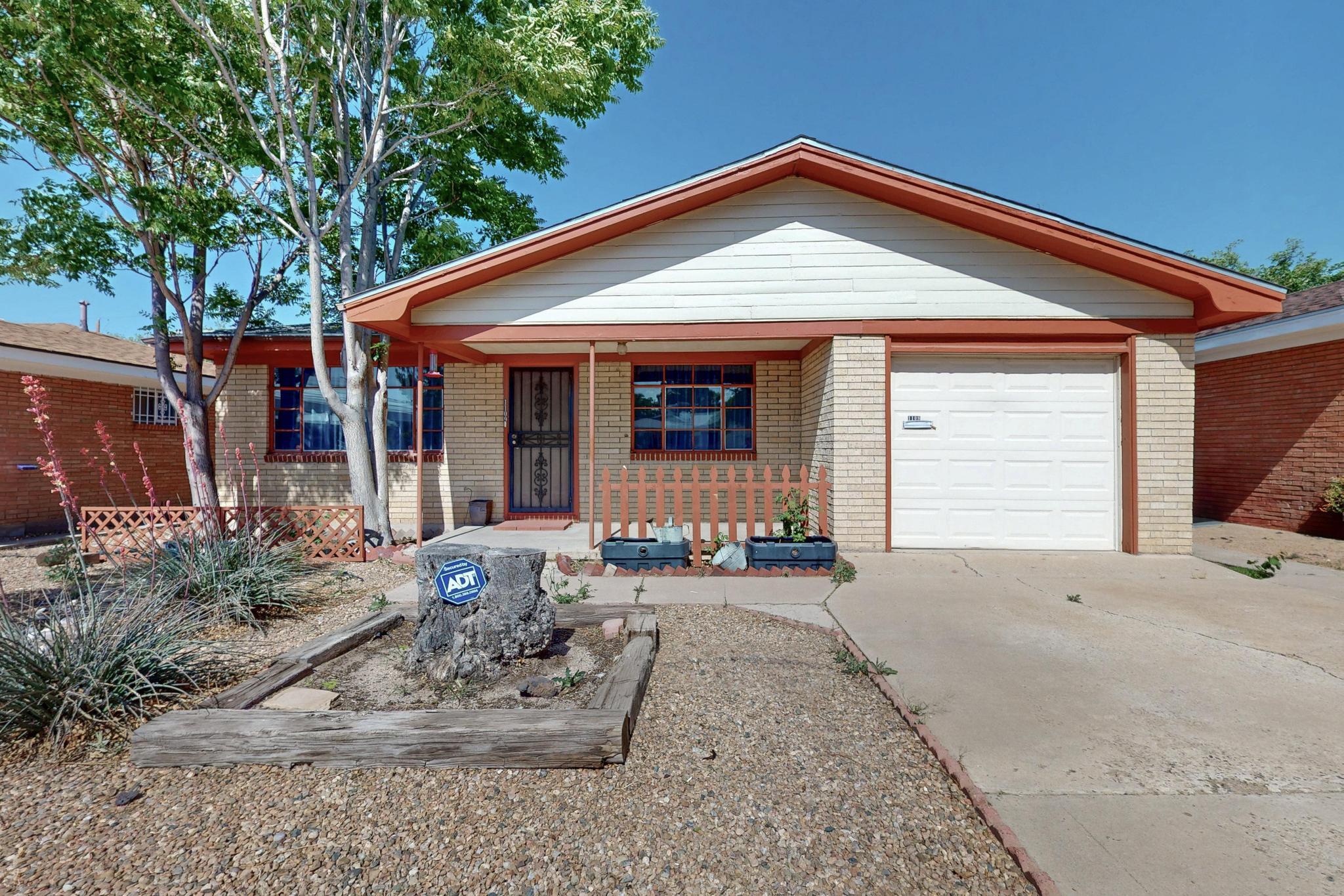 1109 DAKOTA Street SE