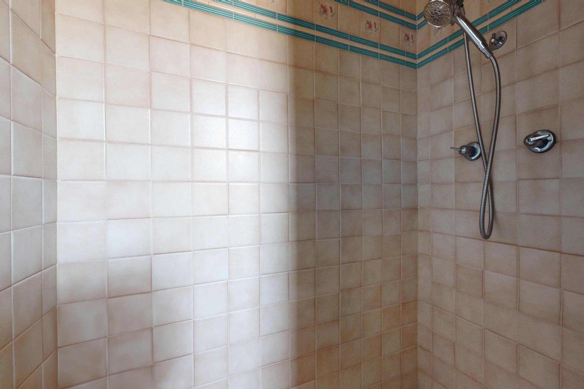 1109 DAKOTA Street SE