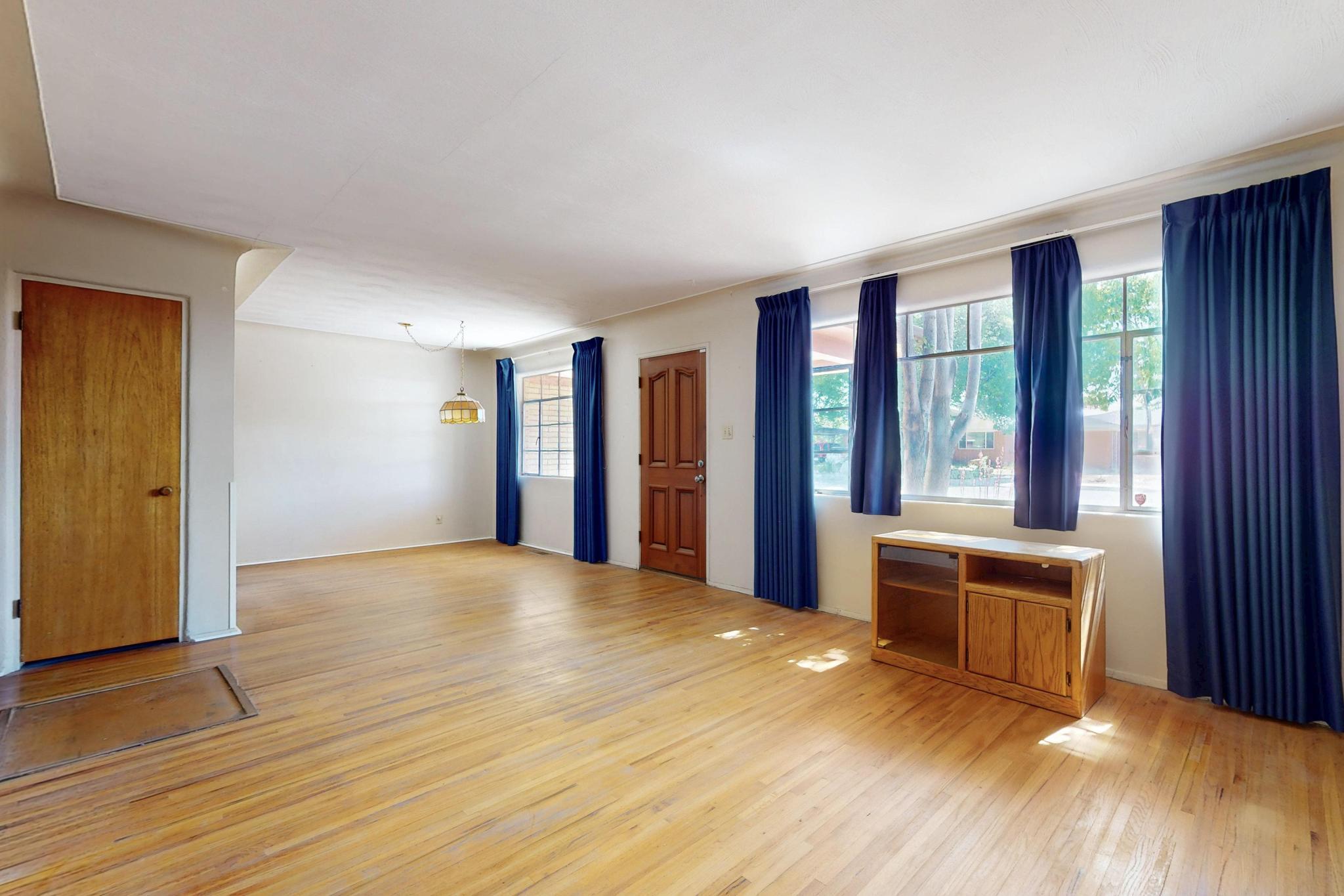 1109 DAKOTA Street SE