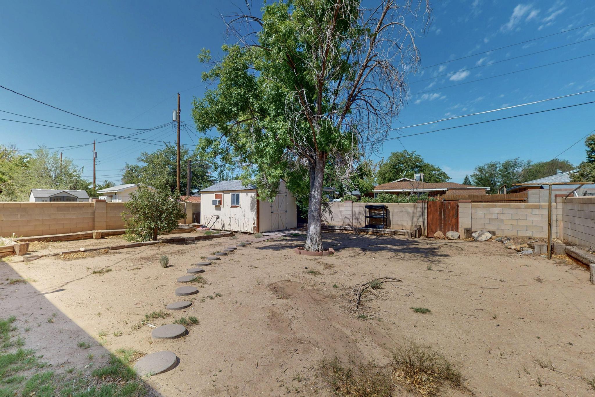 1109 DAKOTA Street SE