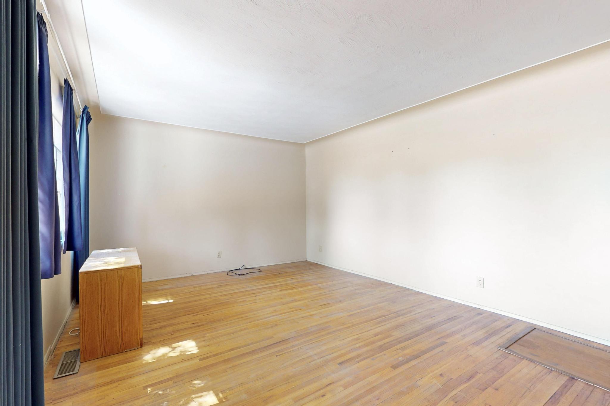 1109 DAKOTA Street SE