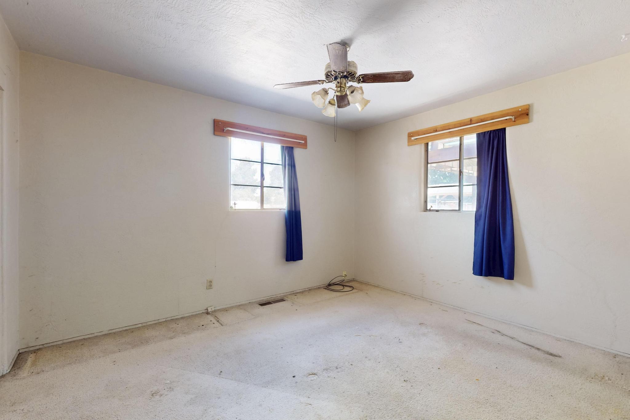 1109 DAKOTA Street SE