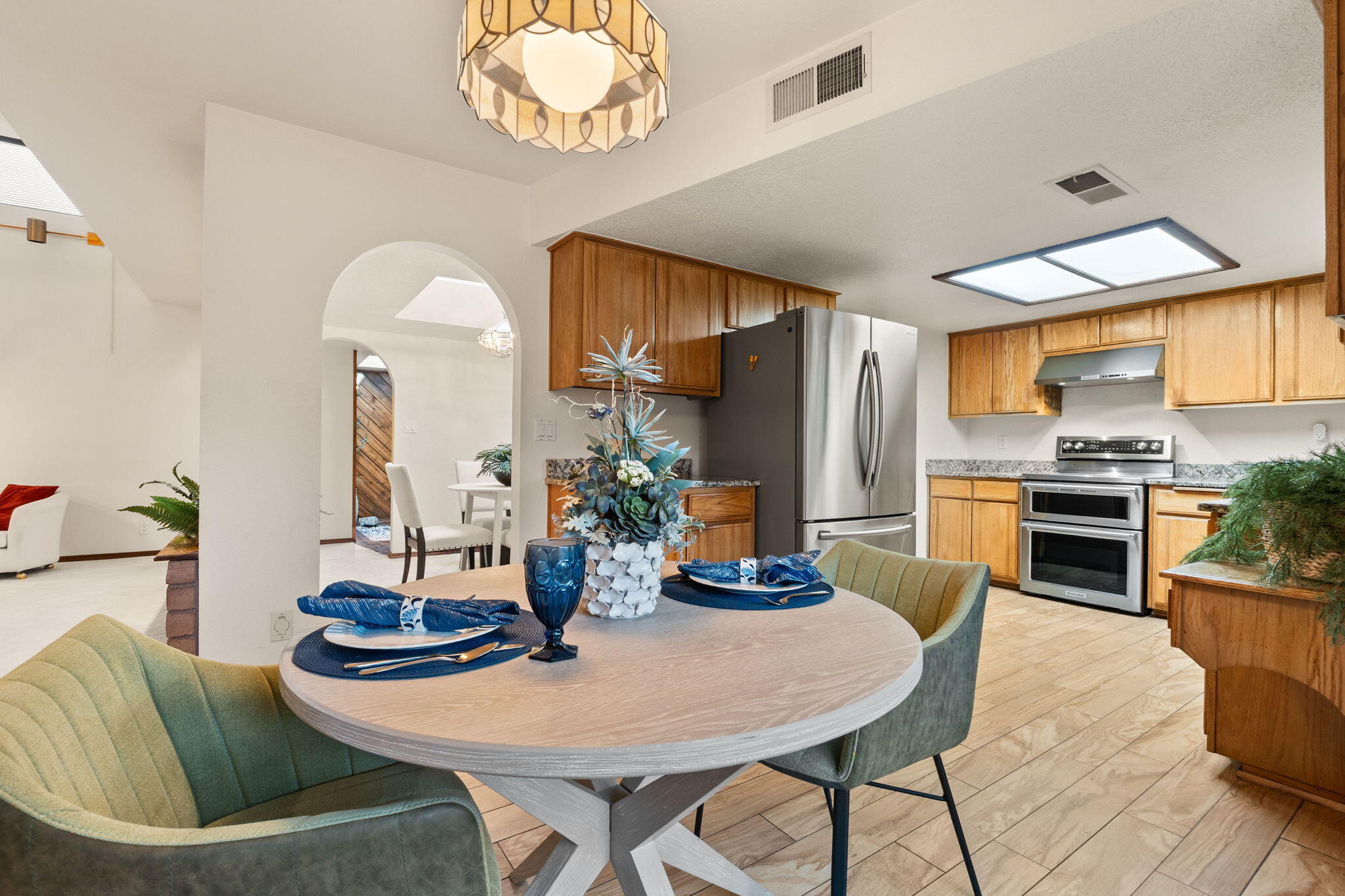 5422 EDWARDS Drive NE