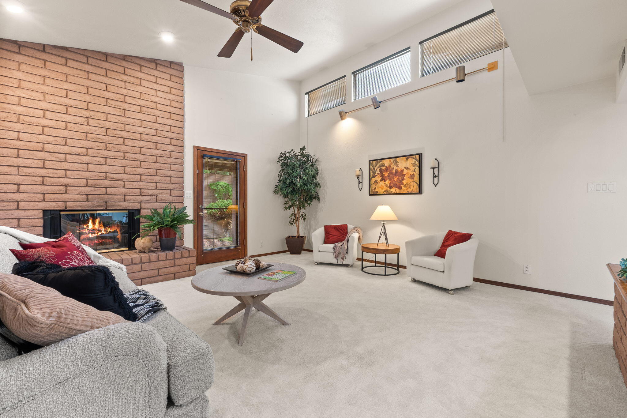 5422 EDWARDS Drive NE