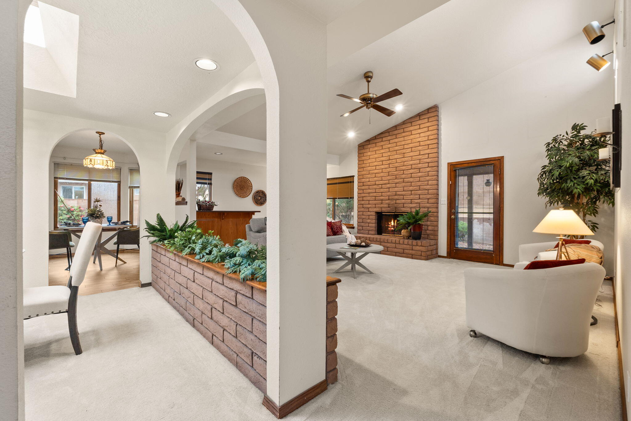 5422 EDWARDS Drive NE