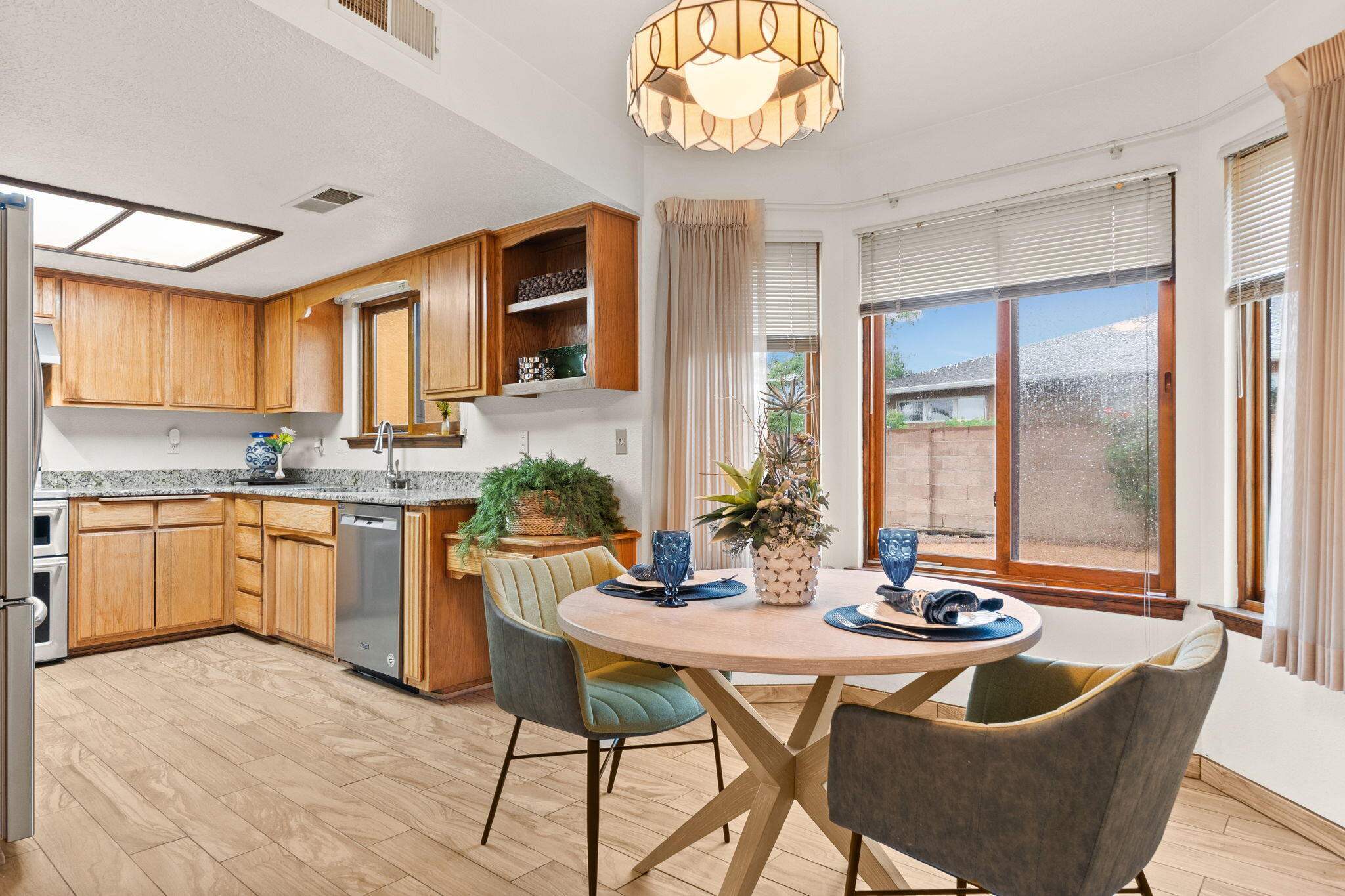 5422 EDWARDS Drive NE