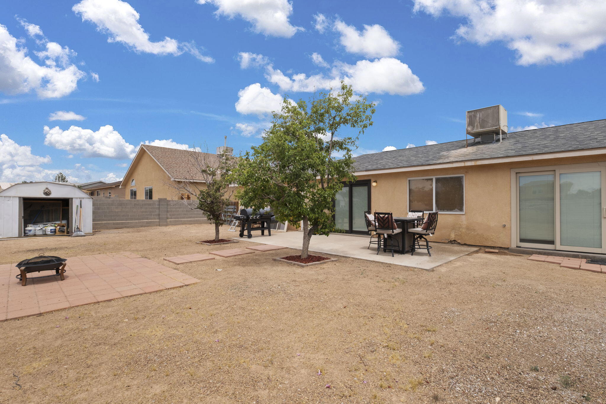 7032 GLEN HILLS Drive NE