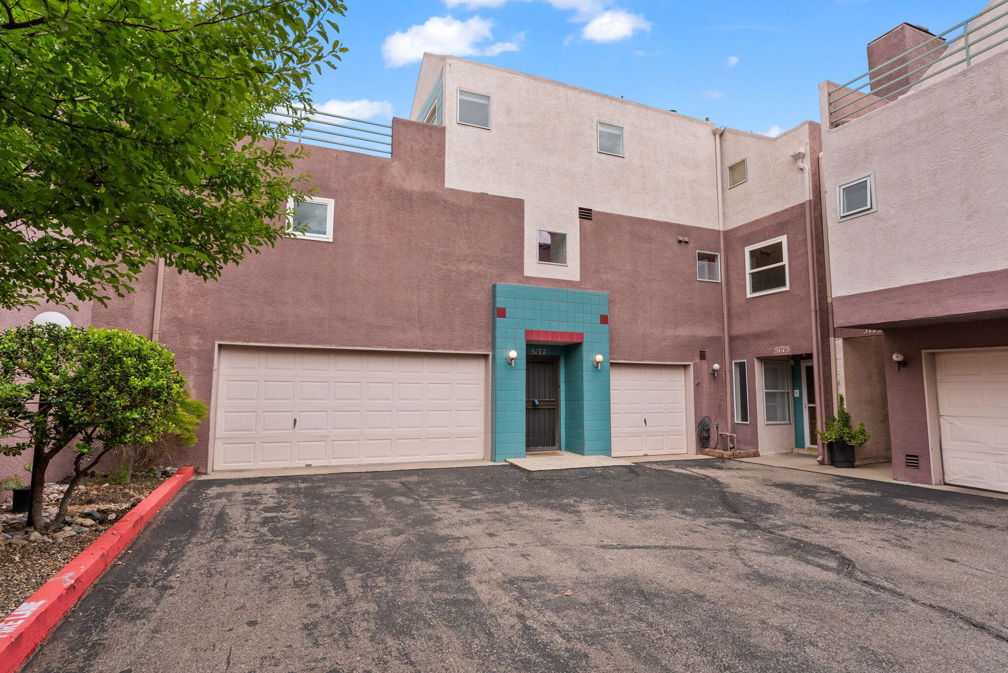 5177 GLENWOOD POINTE Lane NE