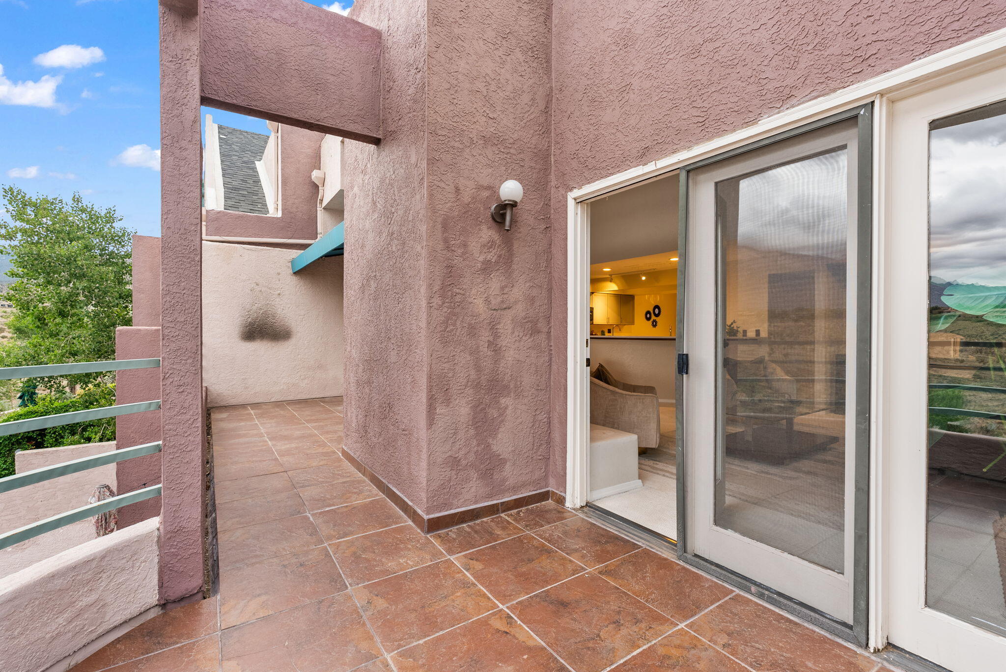 5177 GLENWOOD POINTE Lane NE