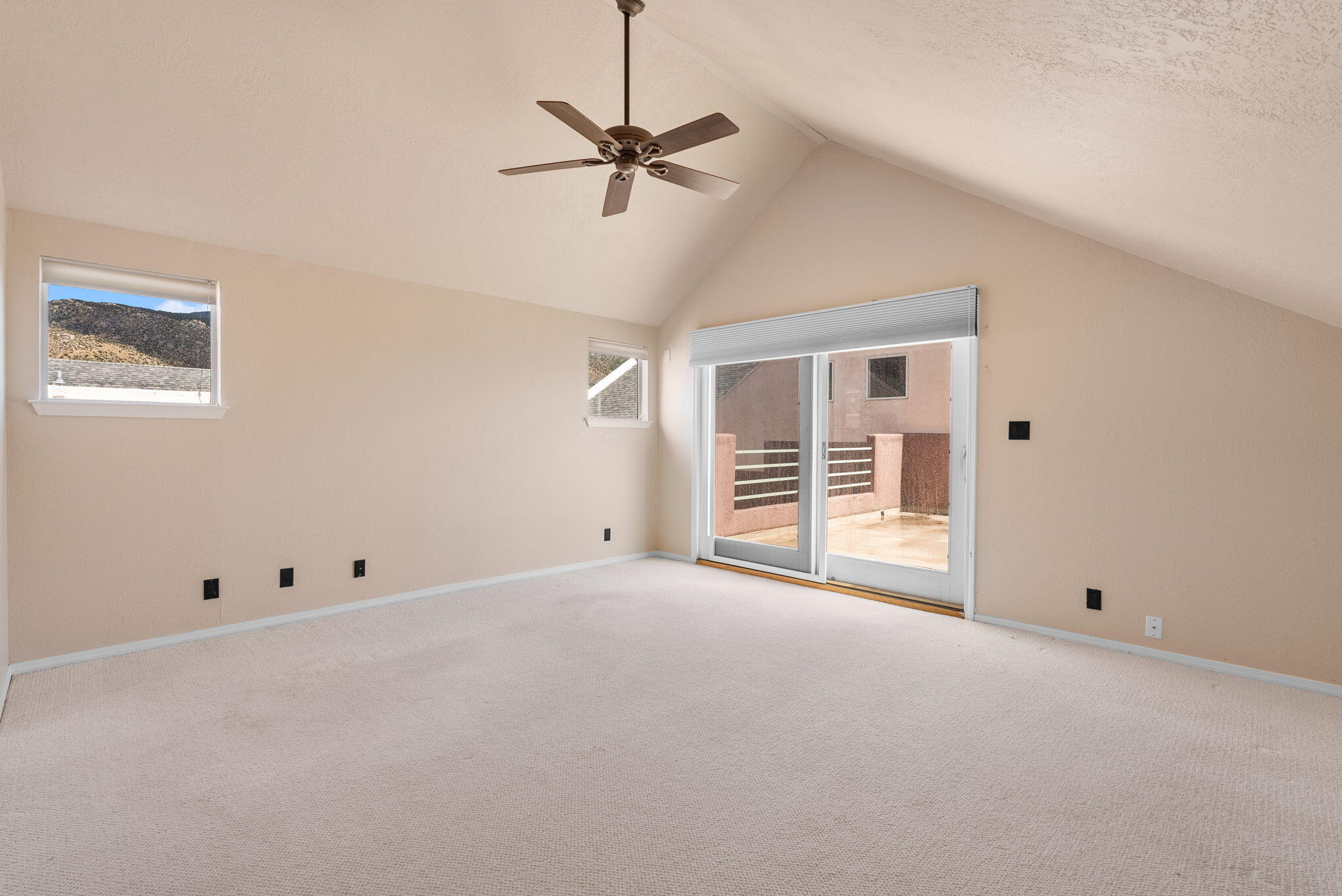 5177 GLENWOOD POINTE Lane NE