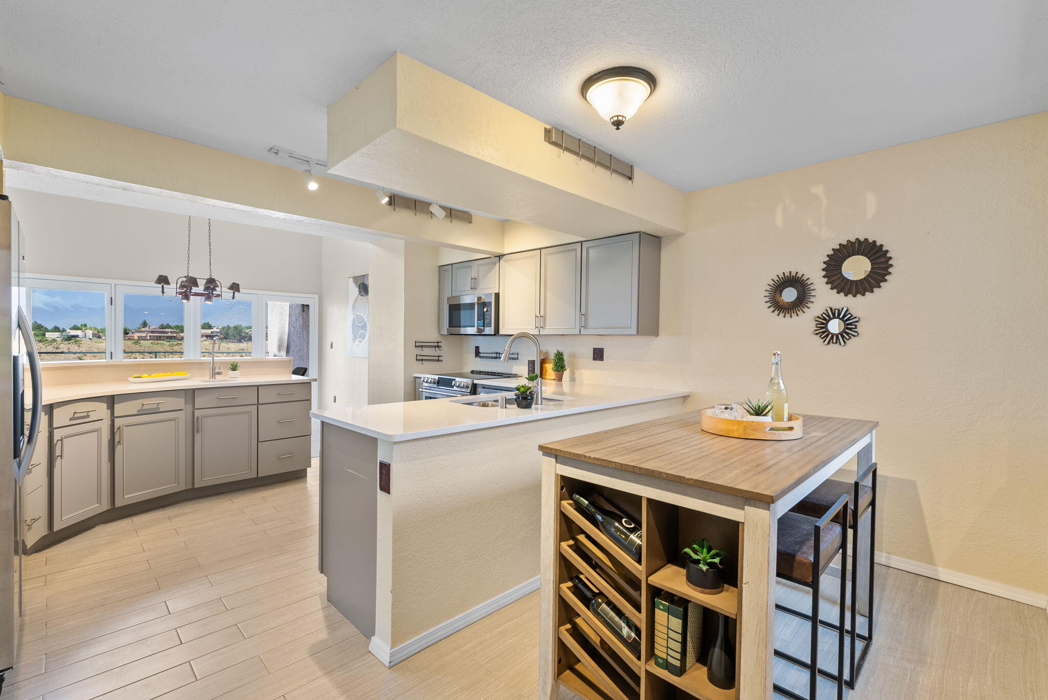 5177 GLENWOOD POINTE Lane NE