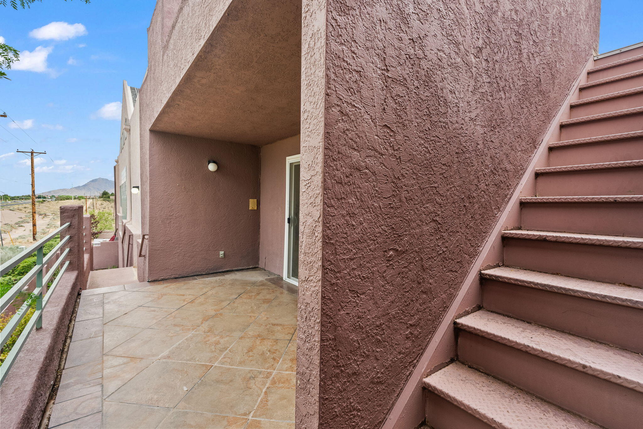 5177 GLENWOOD POINTE Lane NE