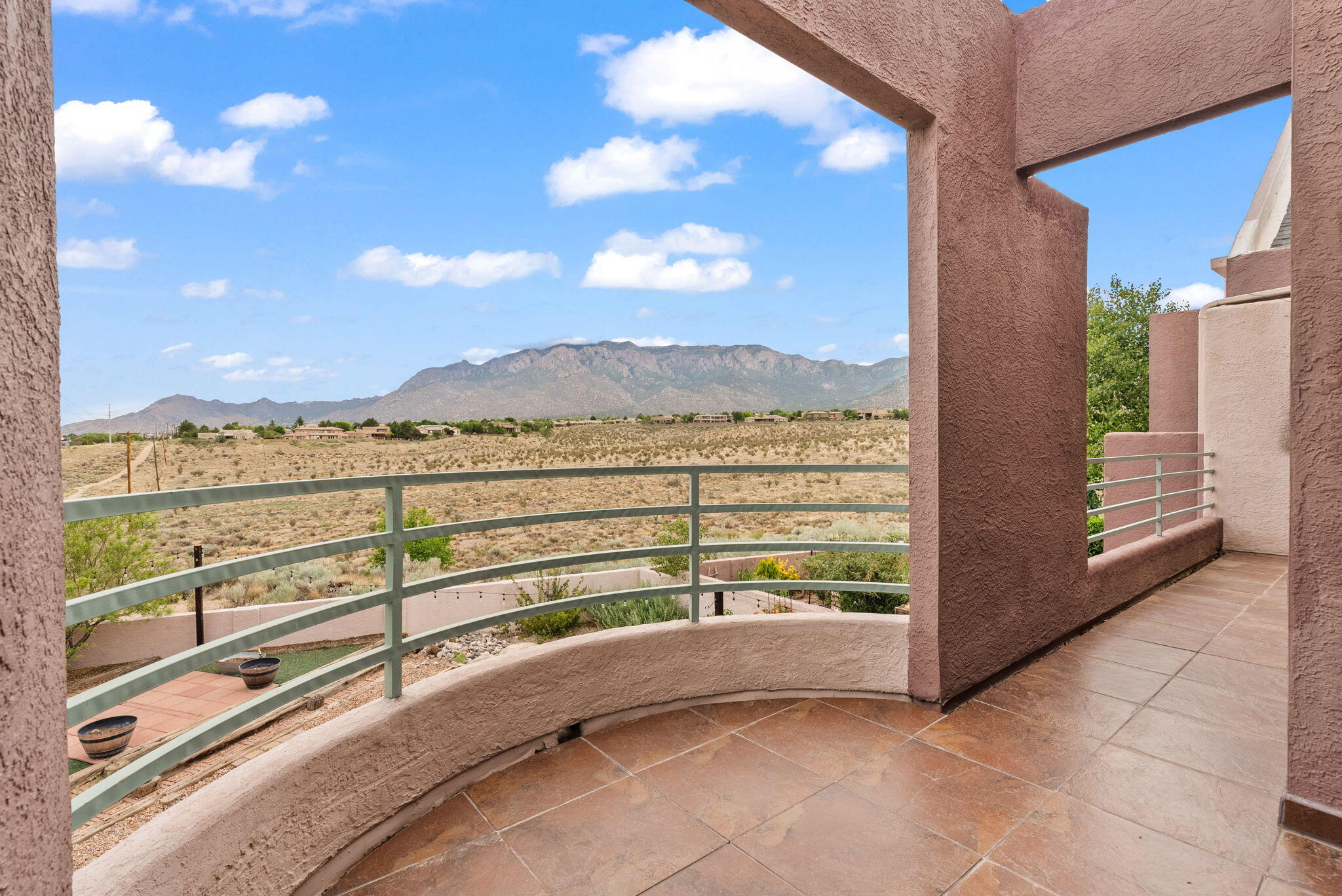 5177 GLENWOOD POINTE Lane NE