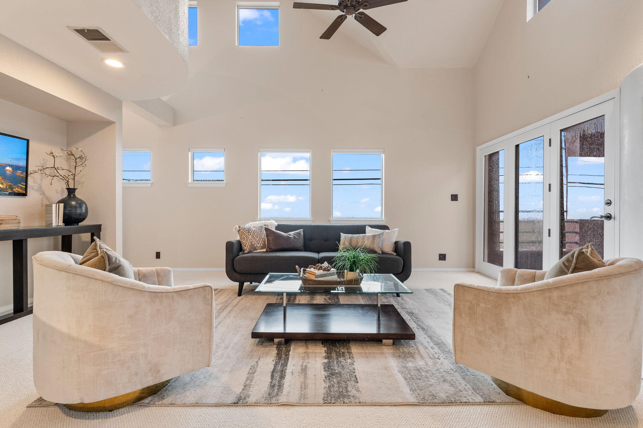 5177 GLENWOOD POINTE Lane NE