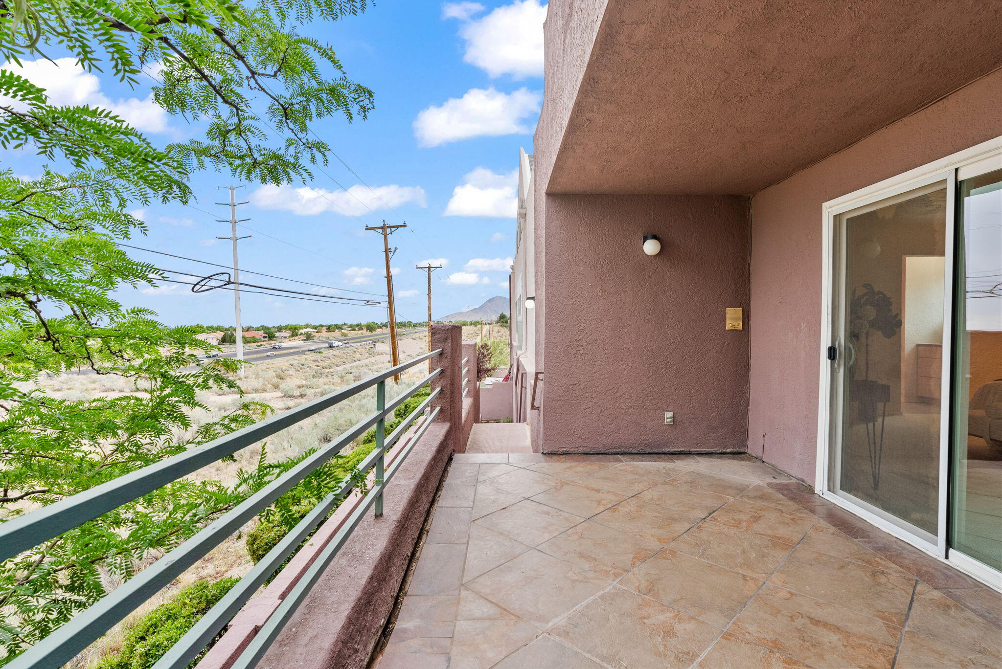 5177 GLENWOOD POINTE Lane NE