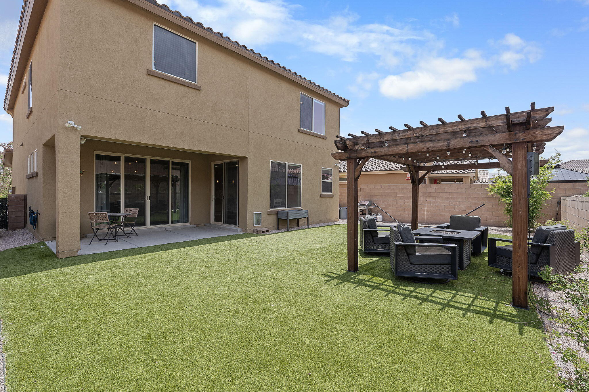 8607 ANIMAS Place NW