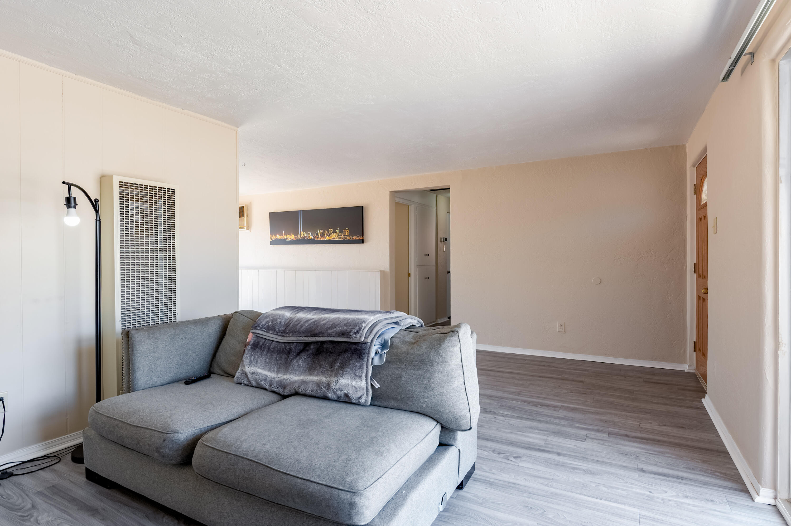 3413 CARDENAS Drive NE