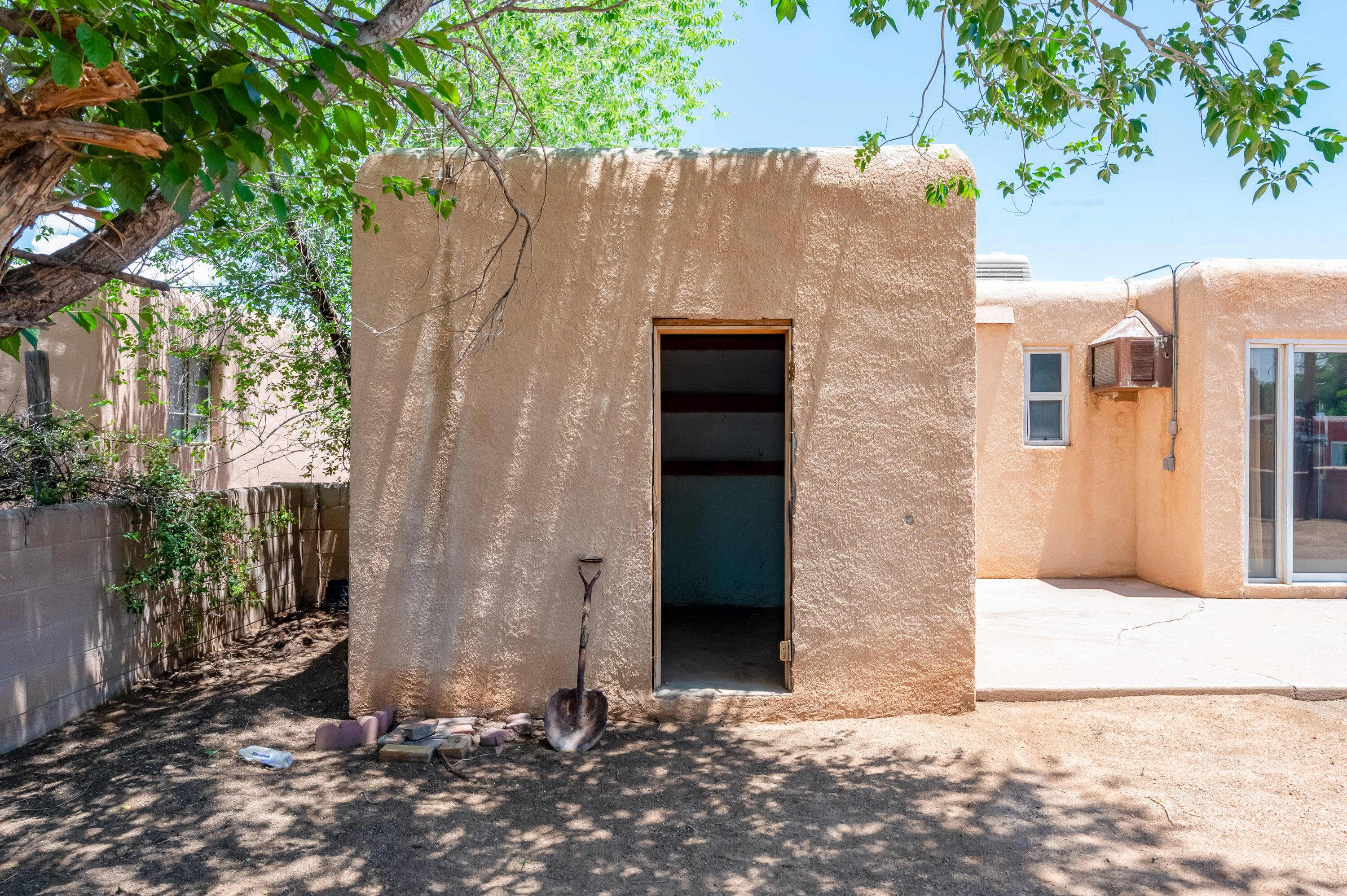 3413 CARDENAS Drive NE