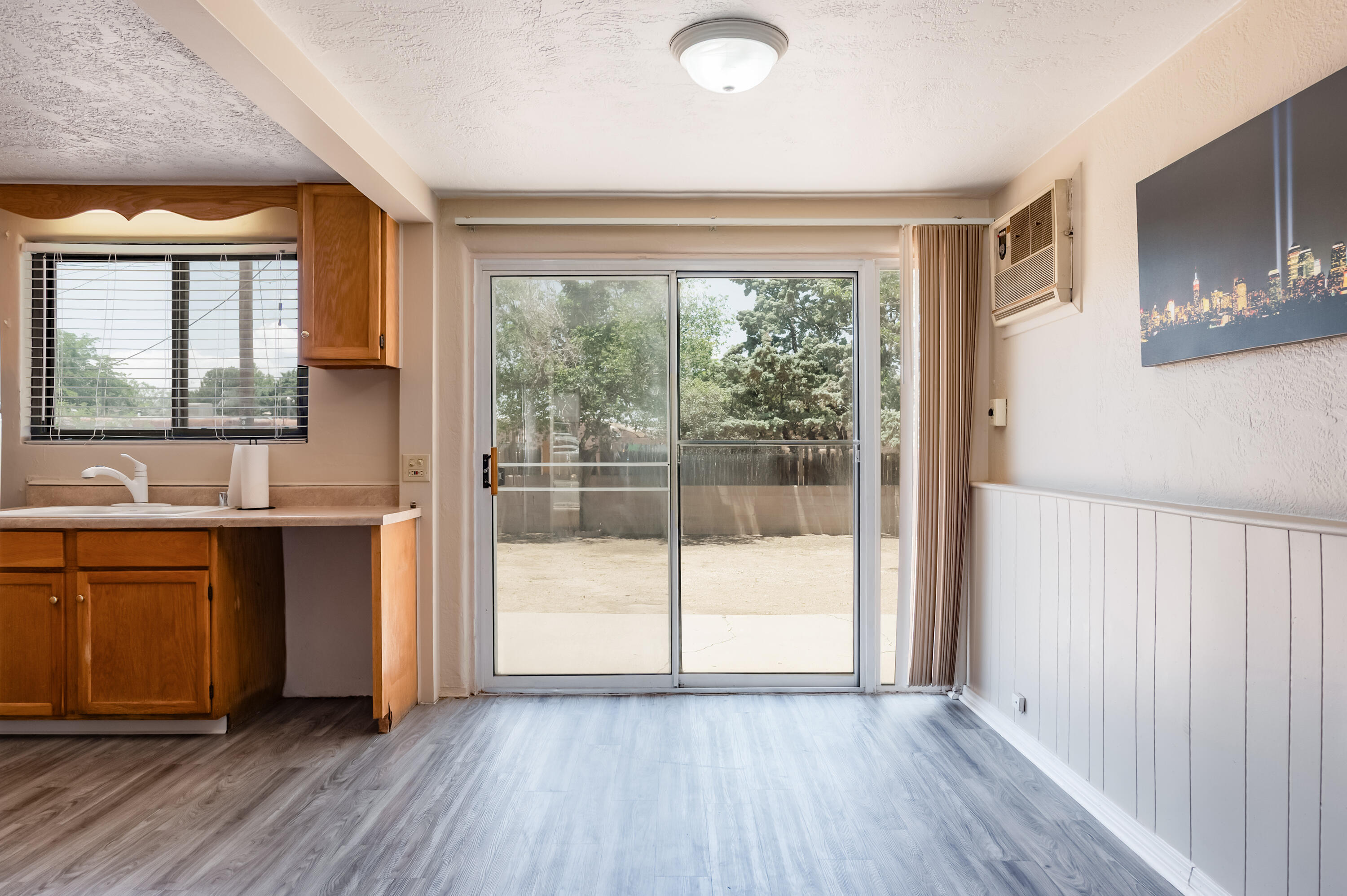 3413 CARDENAS Drive NE