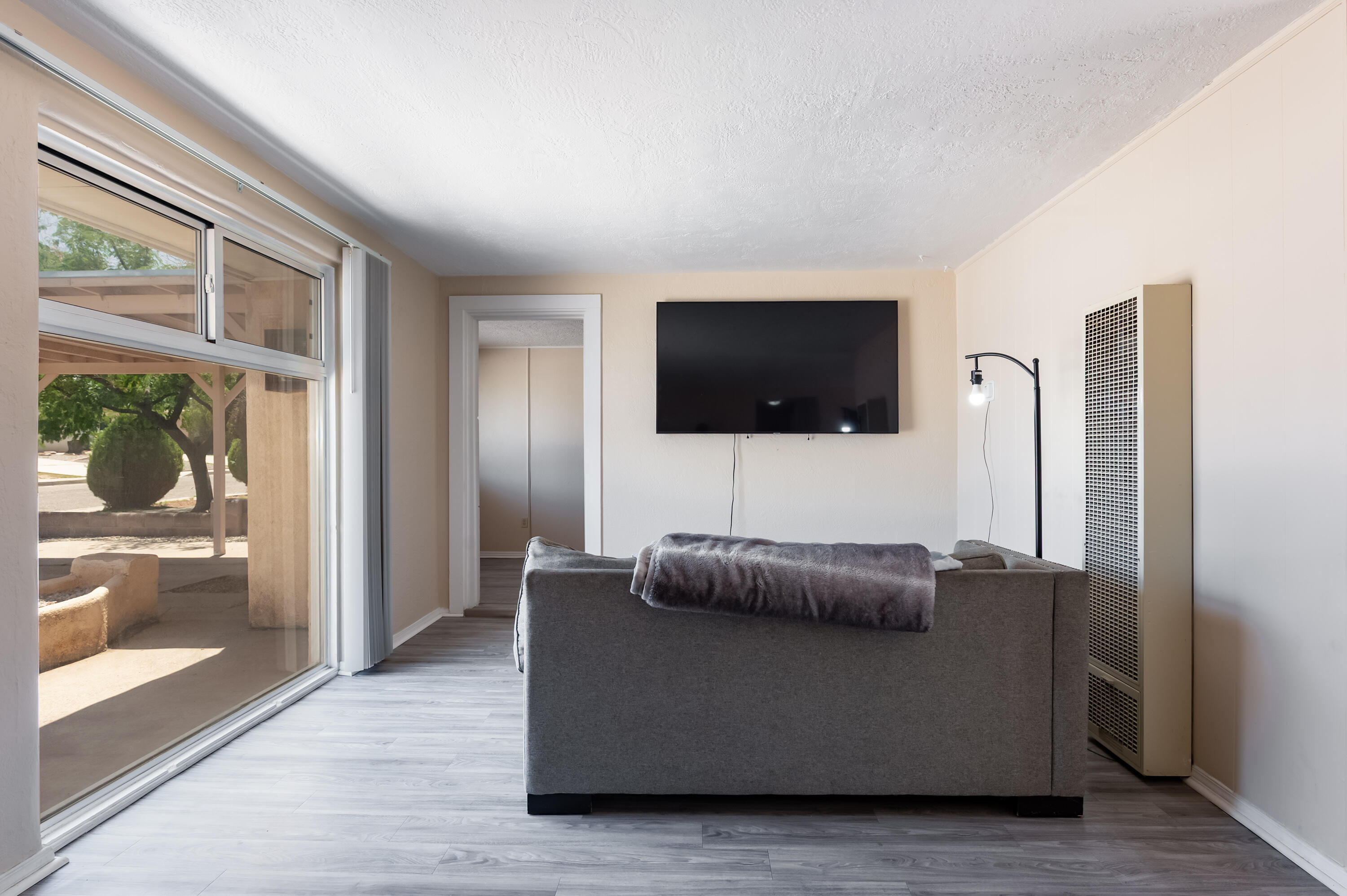 3413 CARDENAS Drive NE