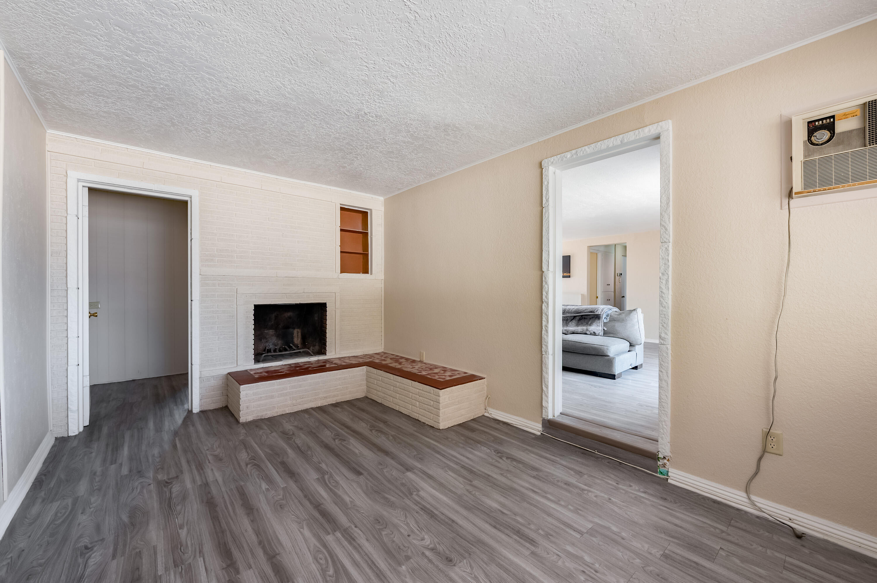 3413 CARDENAS Drive NE