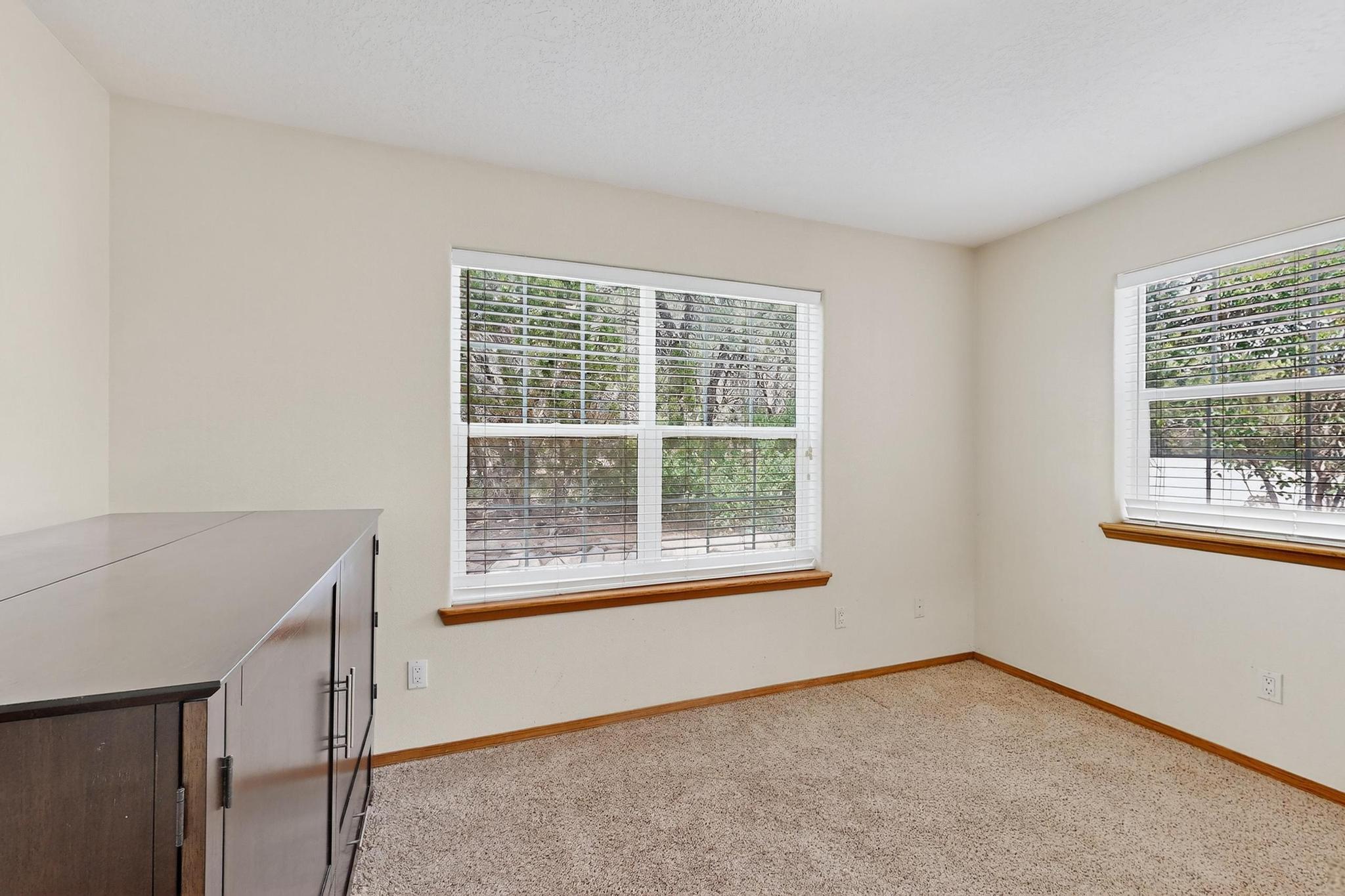 6 WESTERN SADDLE Drive