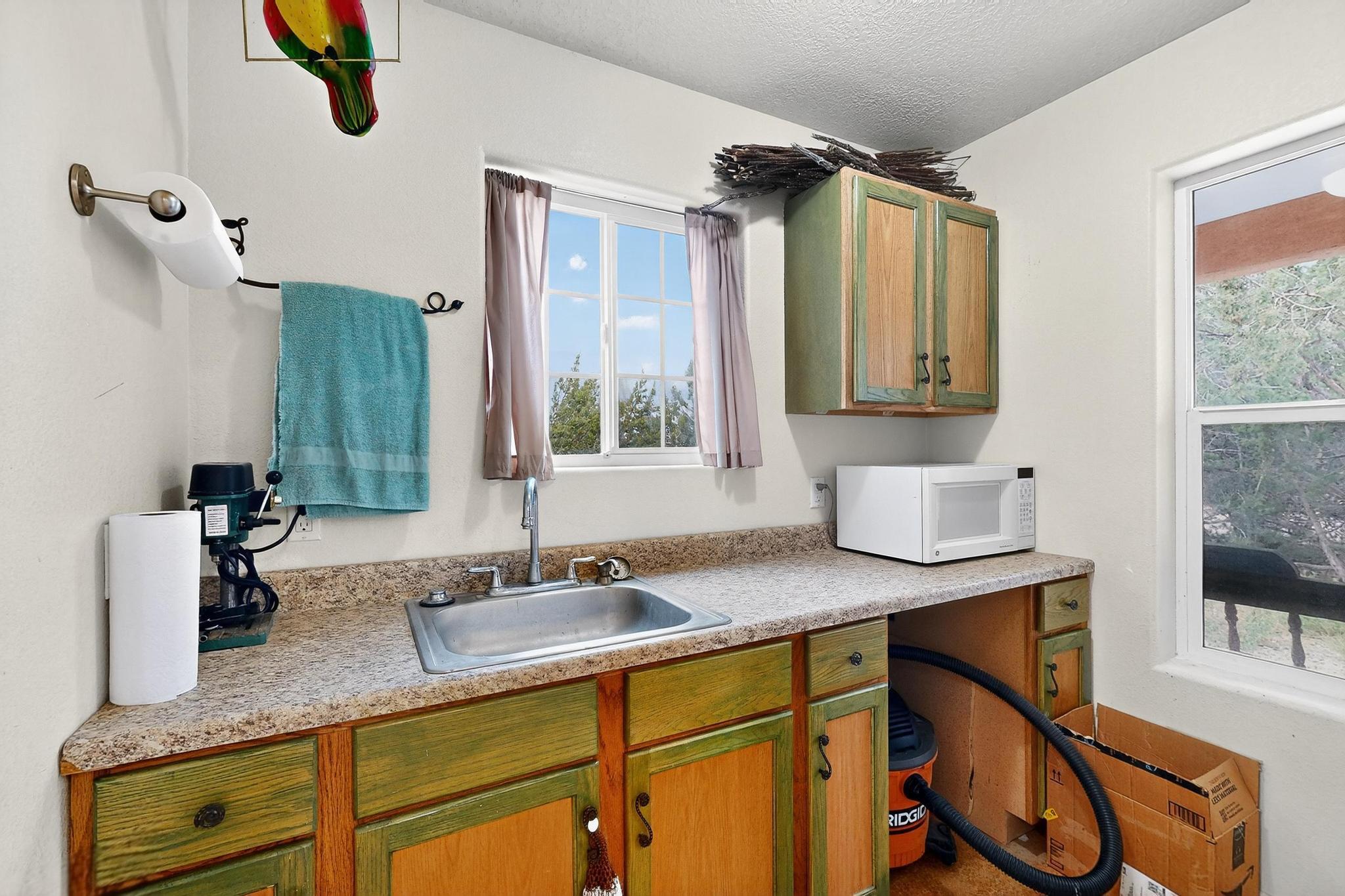 6 WESTERN SADDLE Drive