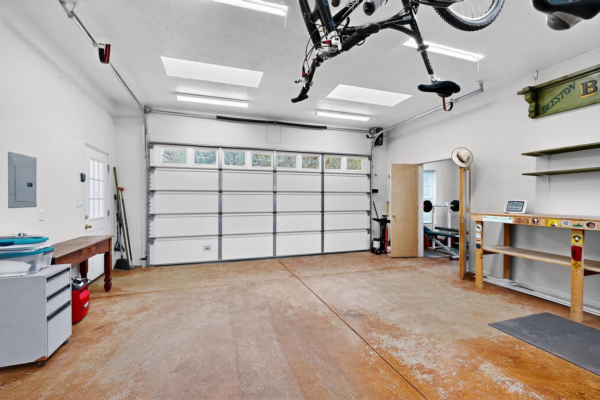 6 WESTERN SADDLE Drive